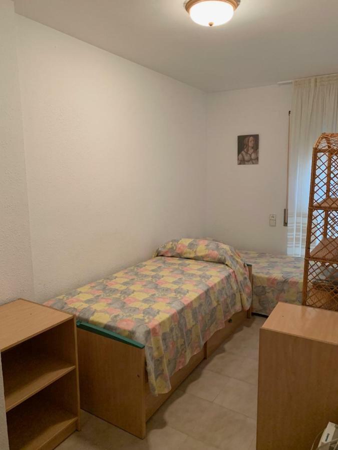 Apartamento Cambrilsfornia Apartment ภายนอก รูปภาพ